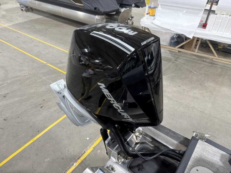 2026 Bennington 30QXFBWAX2 - Twin - Joystick - Arch US-ETWS9311J526 [photo 21]